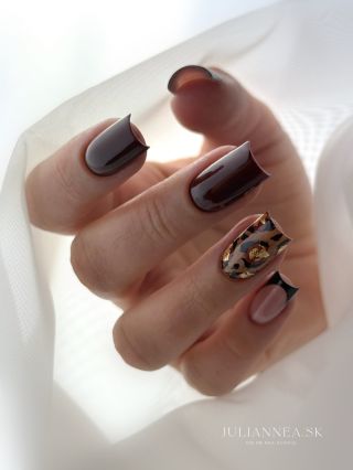 Lujzi mi vždy pripraví prekvapenie - nikdy neviem, aký tvar budeme robiť 😍 od krátkych oválnych, cez kocky a mandle až po...