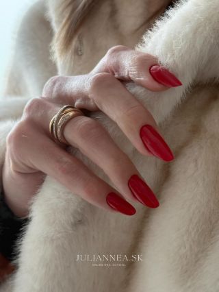 Jedny z radu Quiet Luxury na pekný deň ✨ Príprava Prep Dehydrator @yvettennailsbrand Podklad Elite base @ruscona Modelácia...